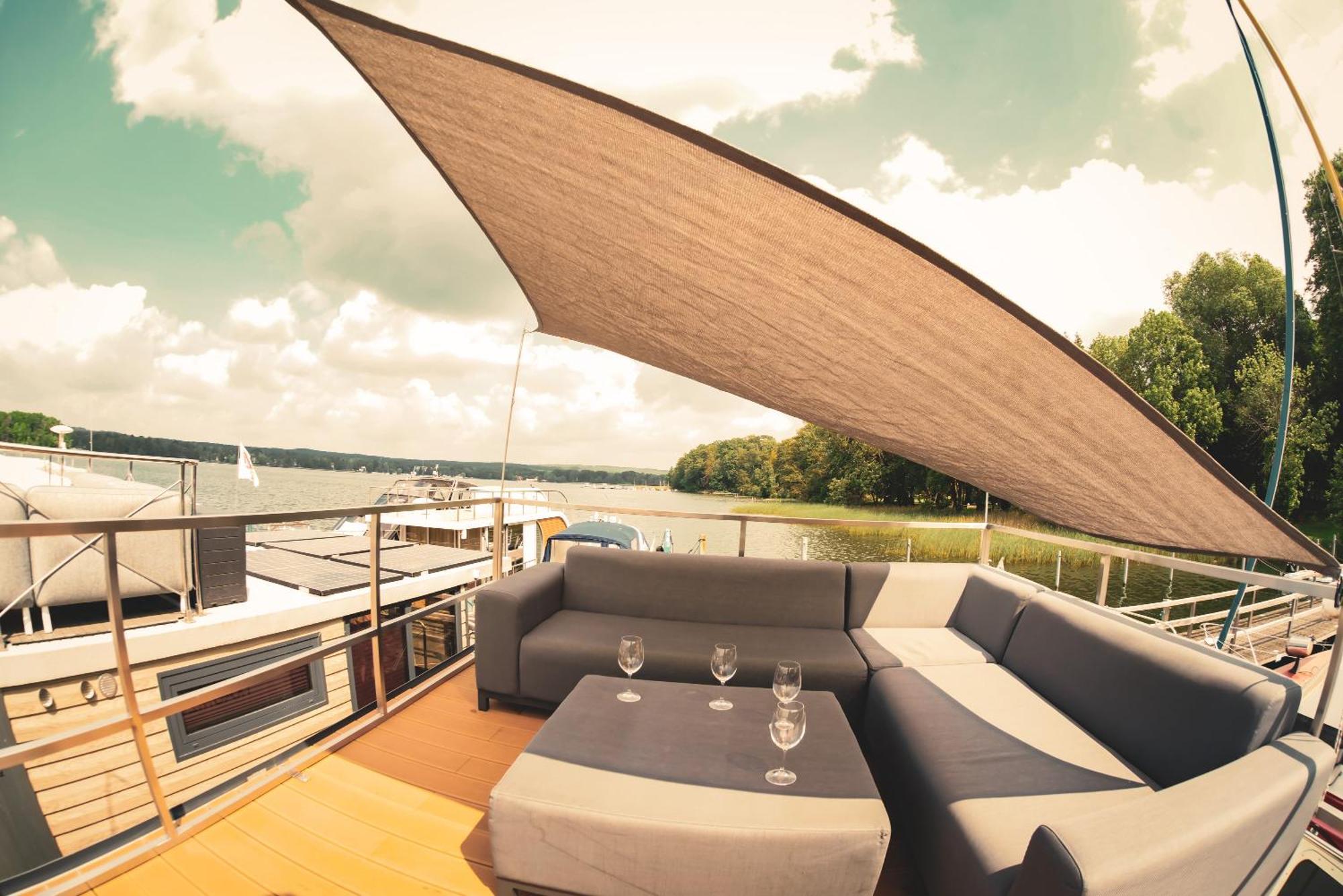 Traumzeitboot2 Auf Dem Scharmuetzelsee Bad Saarow Buitenkant foto